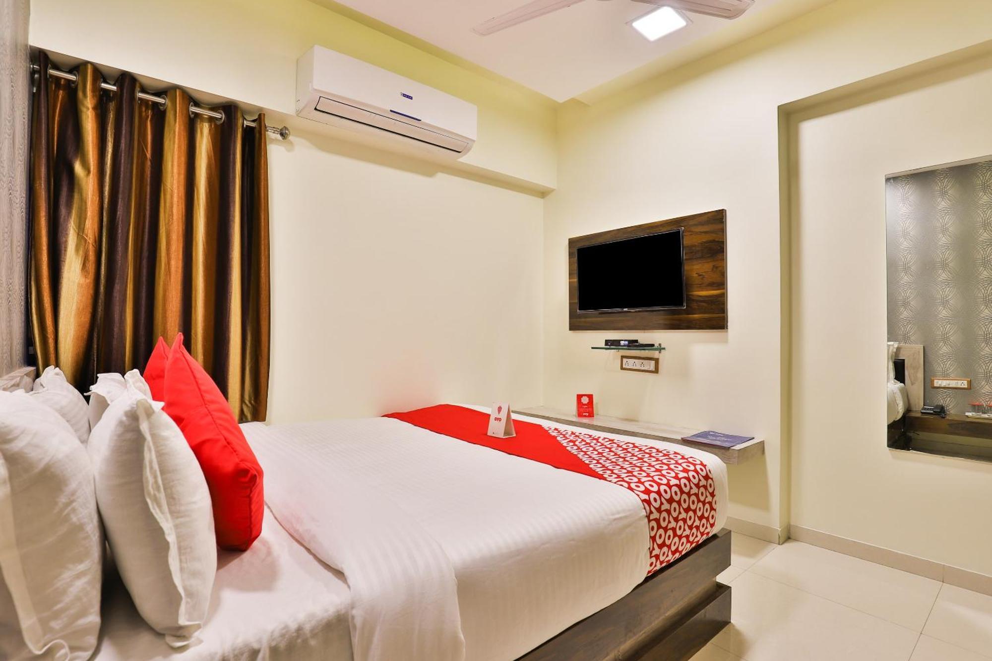 Hotel O Red Apple أحمد أباد المظهر الخارجي الصورة