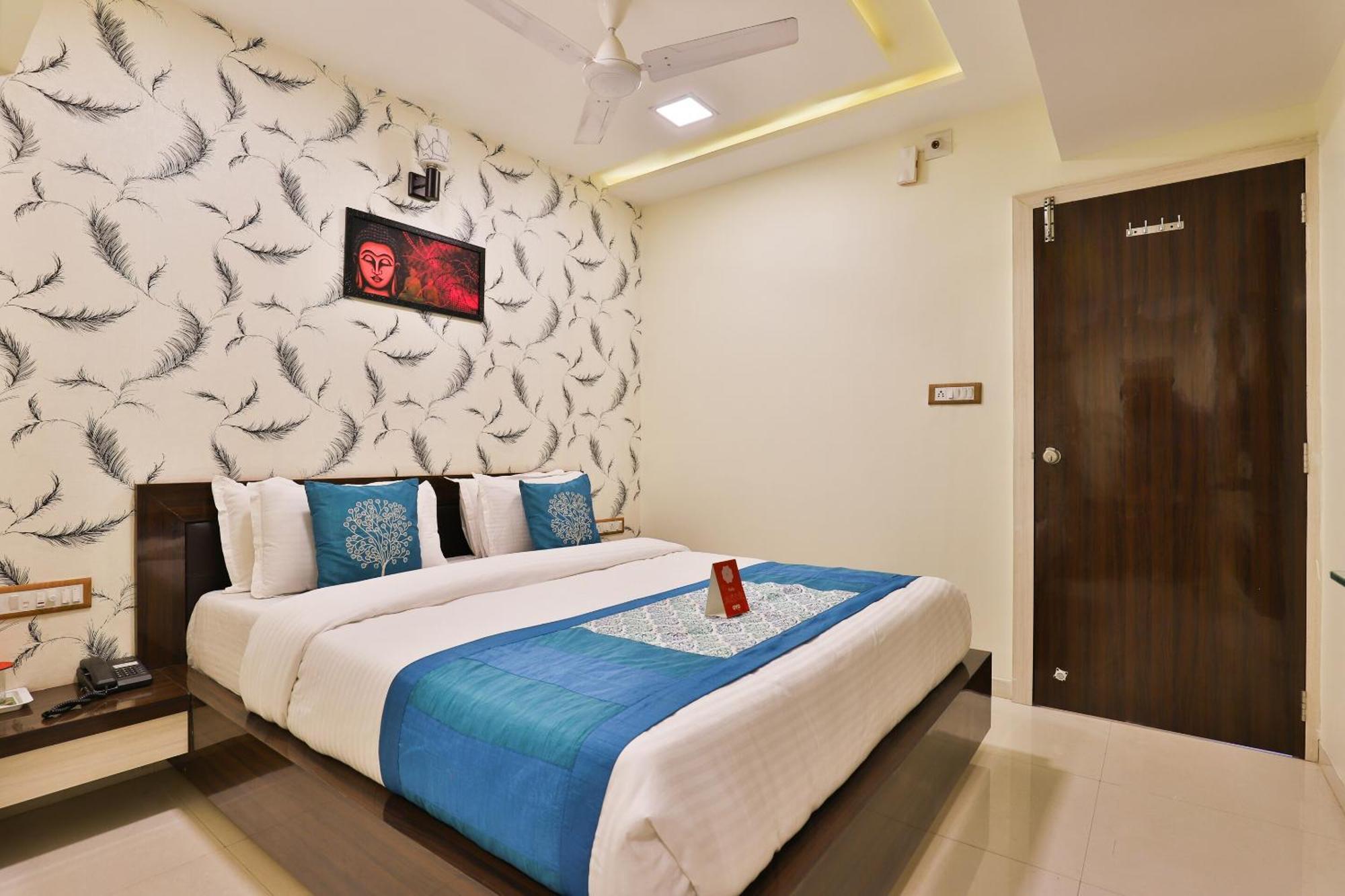 Hotel O Red Apple أحمد أباد المظهر الخارجي الصورة